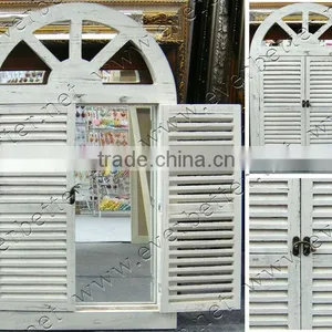 Wall Window Mirror thumbnail-1