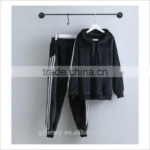 2017 Chinese Wholesale Custom Competitive Price Velvet Tracksuits For Women thumbnail-1