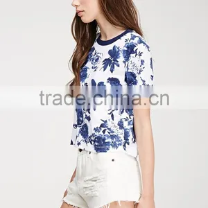 Soft Floral Printed Crop t Shirt, All Over Printing Top for Women thumbnail-2