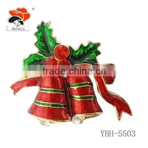 Latest Trendy Alloy Design Christmas Bell Crystal Rhinestone Fancy Brooch Jewelry thumbnail-1