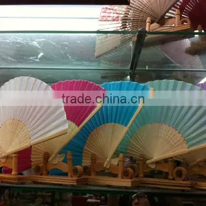 Small Plastic Fan thumbnail-1