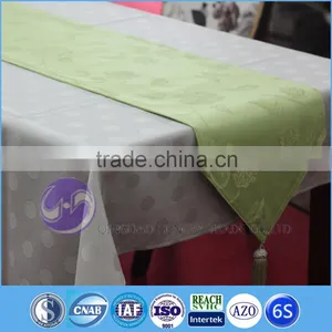 Factory Hot Selling Ployester Satin Table Runner for Wedding Decoration thumbnail-1