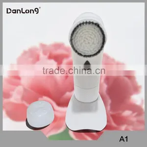 Hot Sales!!!! Novel Portable Sonic Vibrating Facial Cleansing Brush /oil Control thumbnail-1