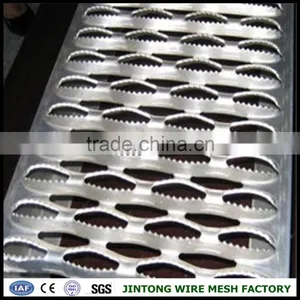 Hot Sale and Sample Free Galvanized Checkered Plate/checker Plate Specification With All Kinds of Hole Shape(China Manufacturer) thumbnail-2