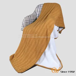 High Quality Cotton Sherpa Composite Knitted Winter Blanket thumbnail-1