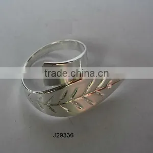 Leaf Style Brass Napkin Ring With Silver Plating thumbnail-1