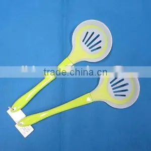 115764 Silicone Noodle Spoon thumbnail-1