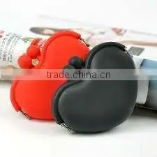 Cute Silicone Coin Purse for Girls,heart Shape Purse Hook for Younga Ladies thumbnail-1