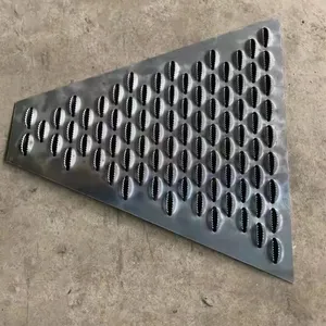 Customized Durable Galvanized Steel/Iron Anti-Skid Plate With Crocodile Mouth Mesh Perforated Metal Mesh thumbnail-5