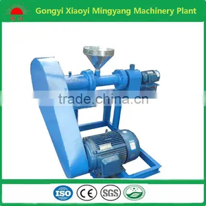 2016Hot Sell 60kg per Hour Animal Feed Pellet Extruding Machine for Fish Farming thumbnail-2