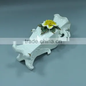 White Modern Ceramic Vase Decoration thumbnail-3