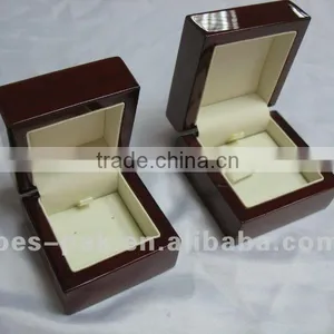 Wooden Earring Box thumbnail-1
