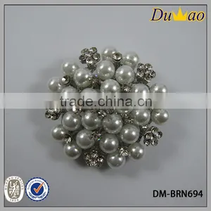 Bridal Rhinestone Flower Pearl Brooch thumbnail-2