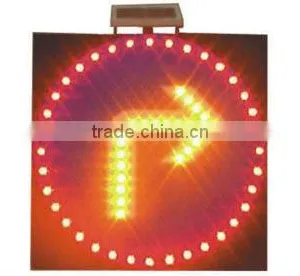 Solar Traffic Right-Turning Sign thumbnail-1