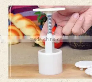100% Food-grade Plastic Mooncake Mould and Baking Tools thumbnail-4