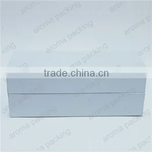 China Professional Manufacture Thick Cardboard Box for Packing, White Gift Box Wholesale thumbnail-1