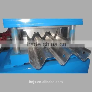 W Beam Steel Highway Guardrail Roll Forming Machine thumbnail-2