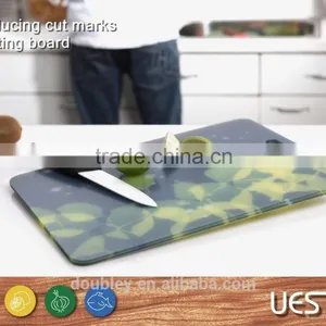 Teak Hanging Heart Shape Cutting Board thumbnail-1