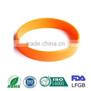 Good Material Top Quality Silicone Custom Wristband Bracelet Silicon Bangle thumbnail-1