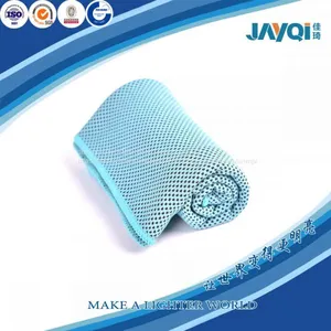 Chill Pal Ultimate Tube Cooling Towel thumbnail-4