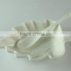 High Quality Stocked White Leaf Shape Ceramic Dish Set, Relish Dish/split Dish/salad Dish With Spoon thumbnail-2