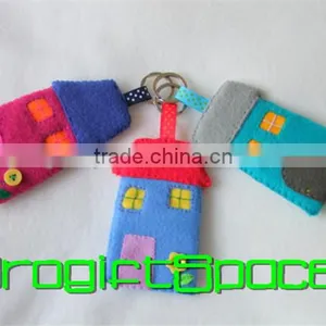 2017 House Felt Keychain as New House Gift Made in China thumbnail-1