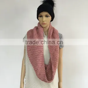 Women Winter Heavy Knit Infinity Scarf thumbnail-6