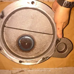 CUMMINS SPINDLE,FAN 3036139 thumbnail-1