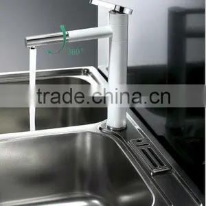 2014 New Design Brass Kitchen Faucet thumbnail-1