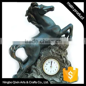 Horse Shape Polyresin Cheap Antique Table Clock thumbnail-1