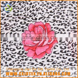 Low Price 2016 Promotional Advertising Pleat Chiffon Fabric Supplier's Choice thumbnail-1
