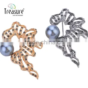 Brand Treasure Pearl Brooch Wholesale Yiwu New Model Fashion Diamond Pearl Brooch Wholesale thumbnail-6