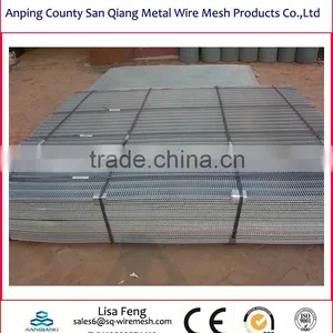 2*2 Galvanized & Diamond Hole Welded Wire Mesh Panel thumbnail-2
