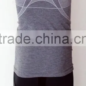 Latest Fashion Seamless Mens Tank Top thumbnail-3