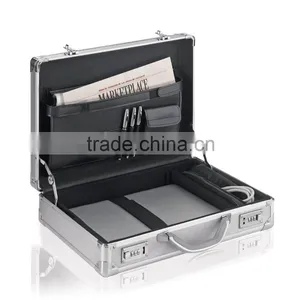 Silver Aluminum Laptop Case thumbnail-5