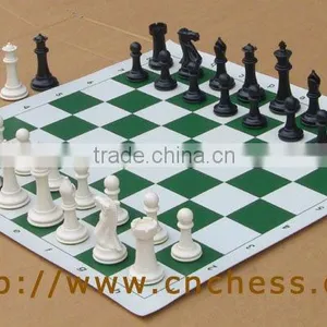 Standard Club Chess Set thumbnail-3
