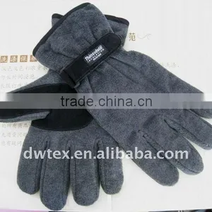 Man's Winter Sport Polar Fleece Gloves thumbnail-1