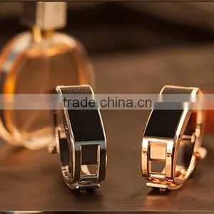 Rose Gold Bluetooth Led Display Health Care Smart Watch With Sleep Minitor , Pedometer for Couples thumbnail-2
