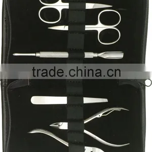 Manicure & Pedicure Set thumbnail-1