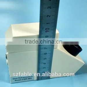 Fable Hand-Held Refractometer For Gem Tester(1.35-1.85) With Monochromatic LED Light thumbnail-5