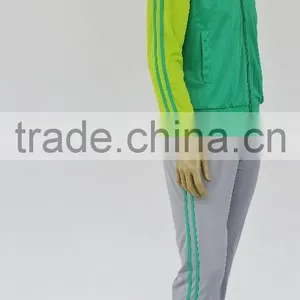 Hot Factory OEM High Quality 100% Polyester Sportswear thumbnail-3