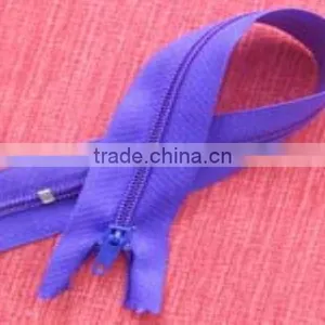 Inexpensive Nylon Zipper thumbnail-1