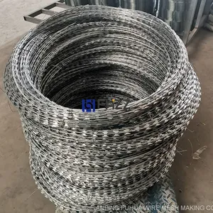 Hot Deep Galvanized Razor Blade Barbed Wire BTO-22 Diameter 980mm for Security Fencing Barriers thumbnail-1