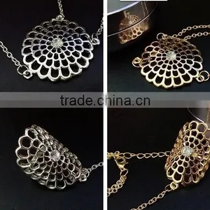 Latest Gold Finger Ring Designs Hollow Sun Shape Gold Women's Finger Ring Bracelet thumbnail-2