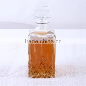 Square Scotch Whisky Glass Bottles With Glass Cork thumbnail-3