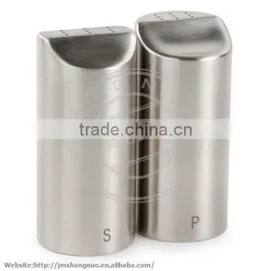 Dinner Tools Spice Shaker Condiment Set thumbnail-1