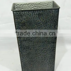 Iron Planter thumbnail-1