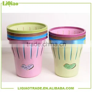 Candy Color Plastic Trash Can thumbnail-1