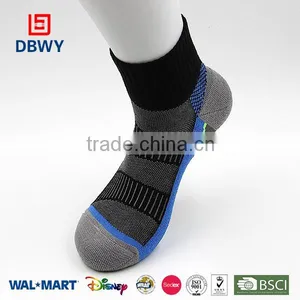 Absorbent Cotton and Sporty Mens Socks From JiLin thumbnail-1