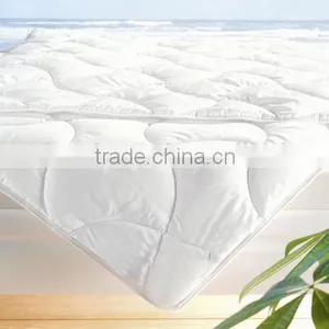Double Size Camel Wool Quilt With Soft Camel Wool Filling Jacquard Cotton Fabric Cover Washable thumbnail-2